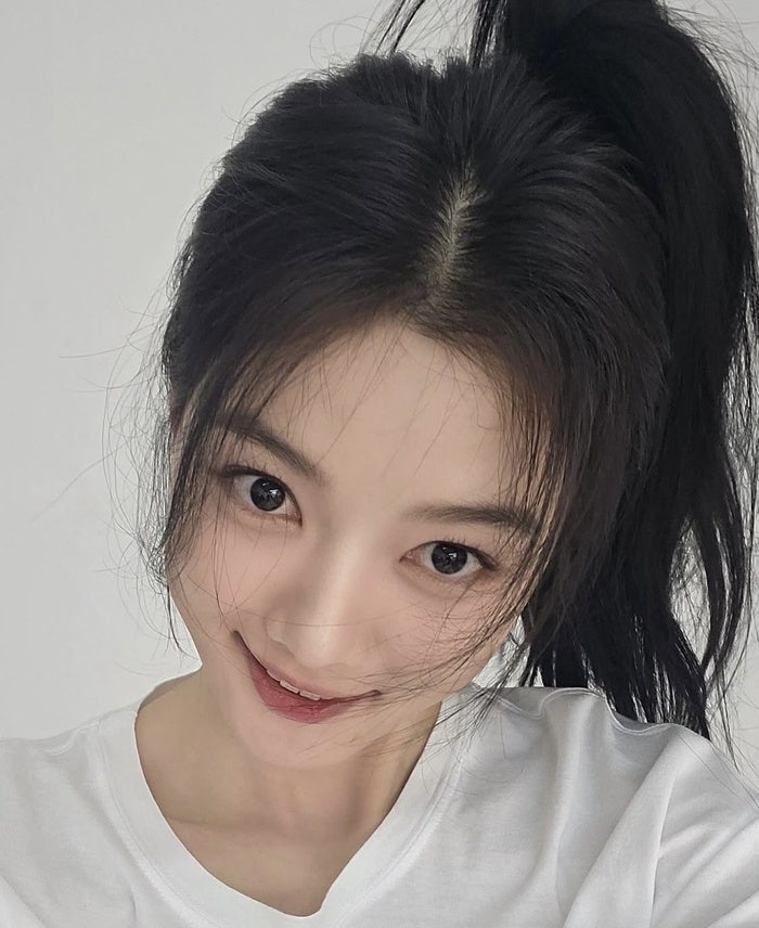 김유정, 냄비 붓기 관리법 공개, 새벽까지 이어진 여행에도 굴욕 없는 얼굴의 비결은?