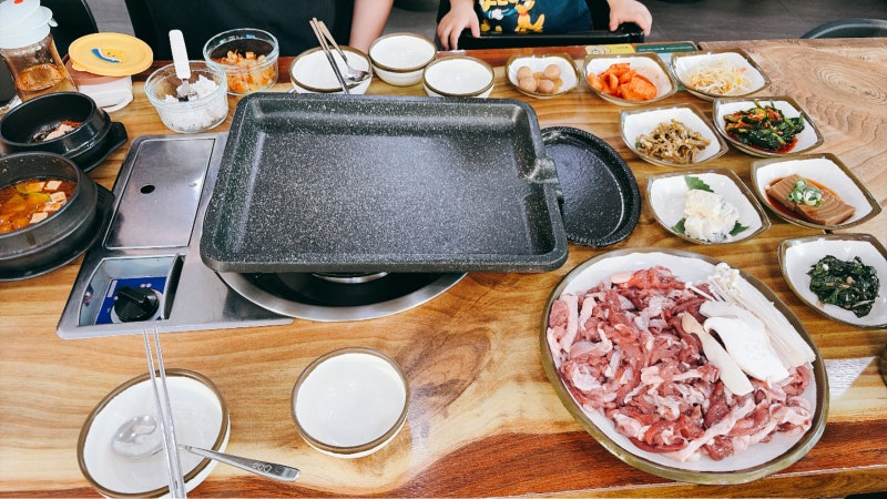[영종도 쌈밥 맛집] 을왕리 해수욕장 한식 밥집 '해돋이주물럭 쌈밥'