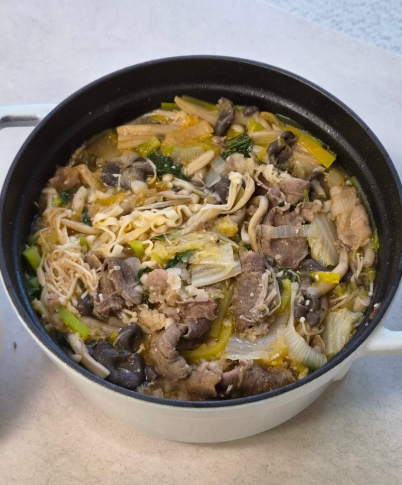 [혼밥요리 ]멸치칼국수 라면을 다섯 배는 맛있게 즐기는 원냄비 레시피
