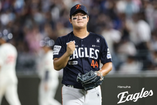 "11연패 끊은 괴물" 한화 김서현, 2⅓이닝 무실점 세이브가 더 놀라운 이유는? 사직에서 다시 ....