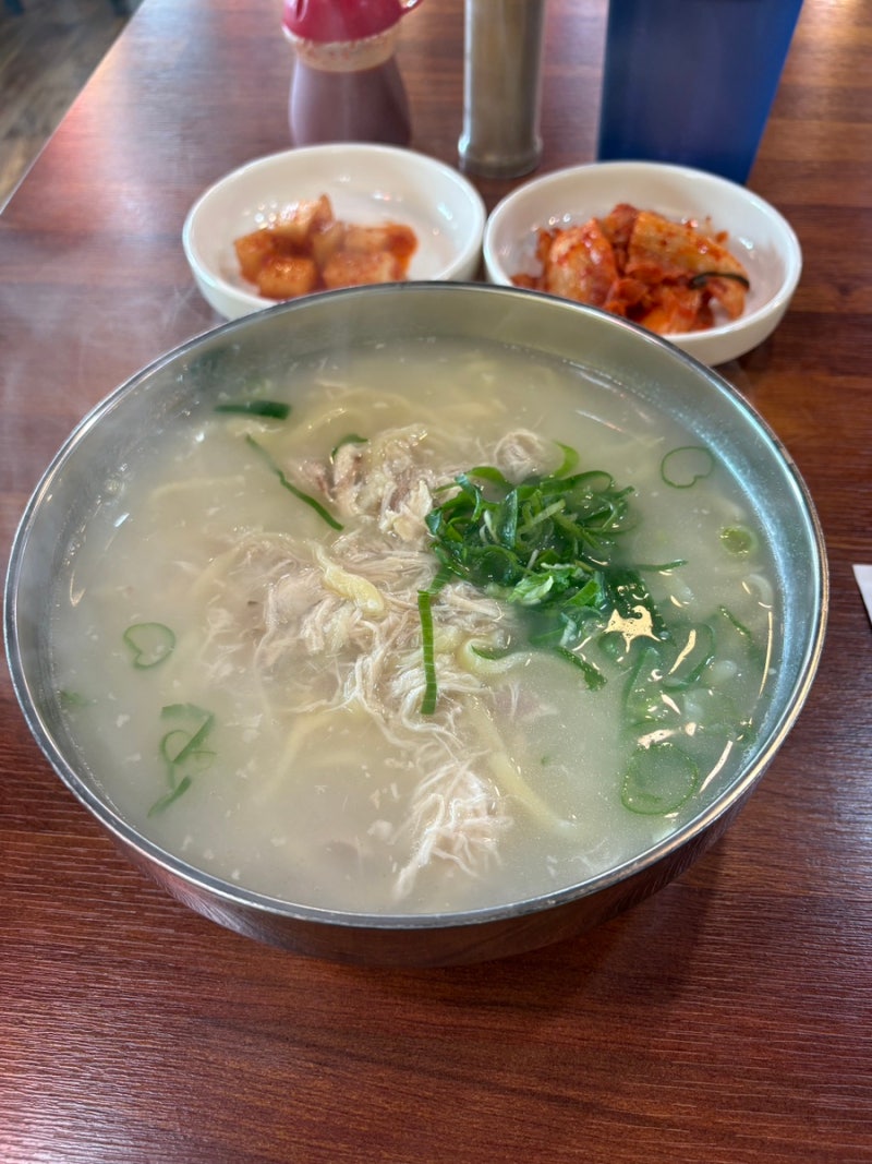 강원도 고성맛집 삼백조 닭곰탕 닭칼국수