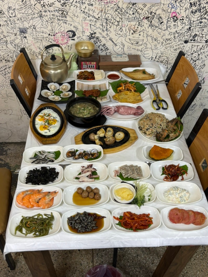 [전주 삼천동 막걸리골목] 상다리 부러지는 안주 천국! 막걸리 한 주전자와 가족상이 60,000원....