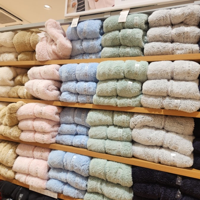 유니클로 키즈 경량패딩 후리스 가디건 조끼 가을 아우터 모아보기