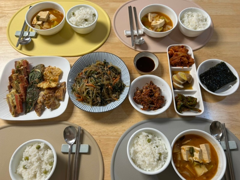4인가족 한달식비 80만원 식비절약 저녁메뉴- 훈제오리김치볶음밥 명절음식 된장찌개 일주일....