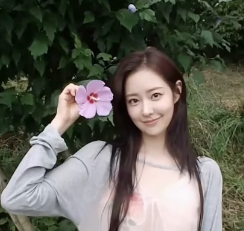 "덱스 썸녀는 잊어라" 솔로지옥 신슬기 우주메리미에서 소름 돋게 변했다!