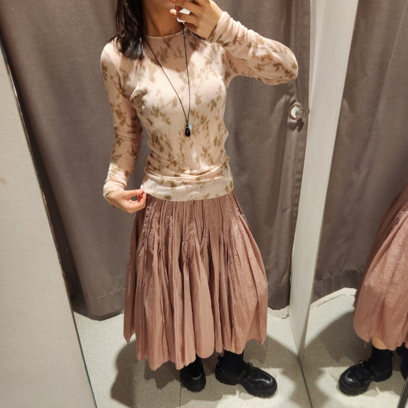 2026 자라 ZARA 가을 신상 추천템 2가지! 플라워 패턴 탑 / 플리츠 미디 스커트 착용후기