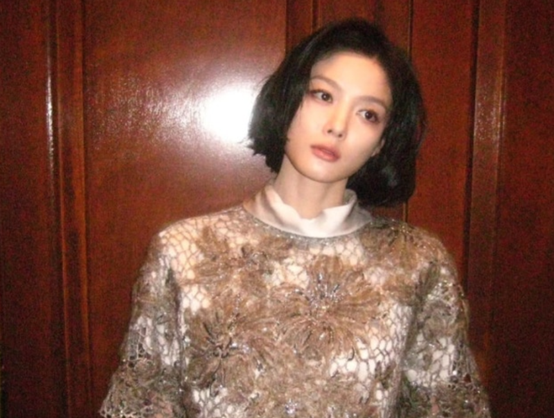 Kim Yoo-jung's Face is the Same as Her Child Acting Days, But Her Aura is Completely Different: The Change After Her Bob Haircut