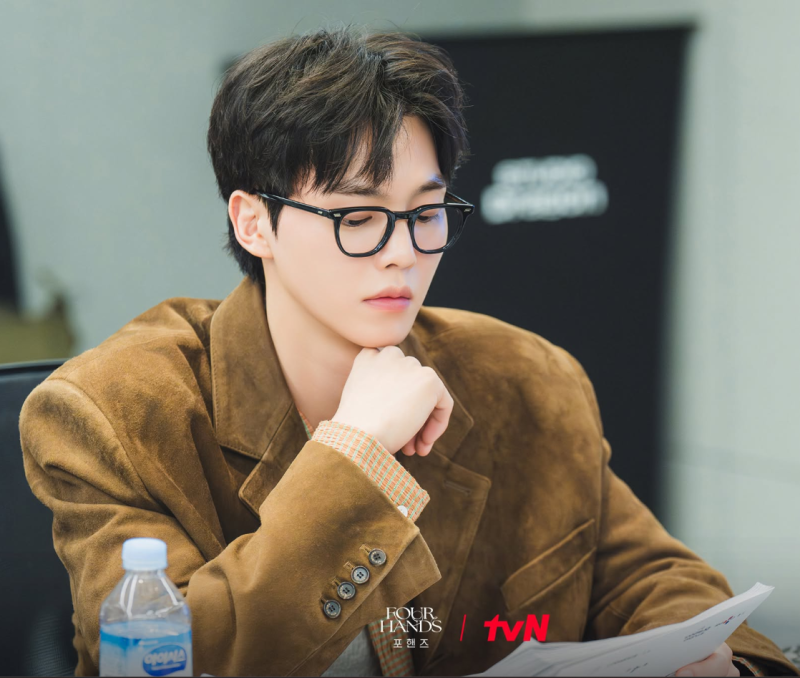 Where is Song Kang's Fashion from 'Four Hands' From? A Complete Guide to Kang Bi-oh's Knitwear, Jackets, and Coat Brands