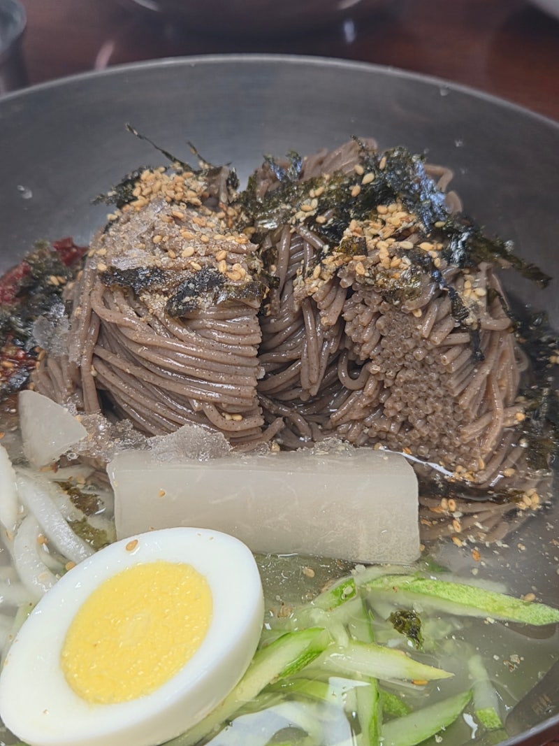 수원막국수 맛집 [대궐막국수] 직접 만든 동치미막국수와 한돈 수육 조합 추천