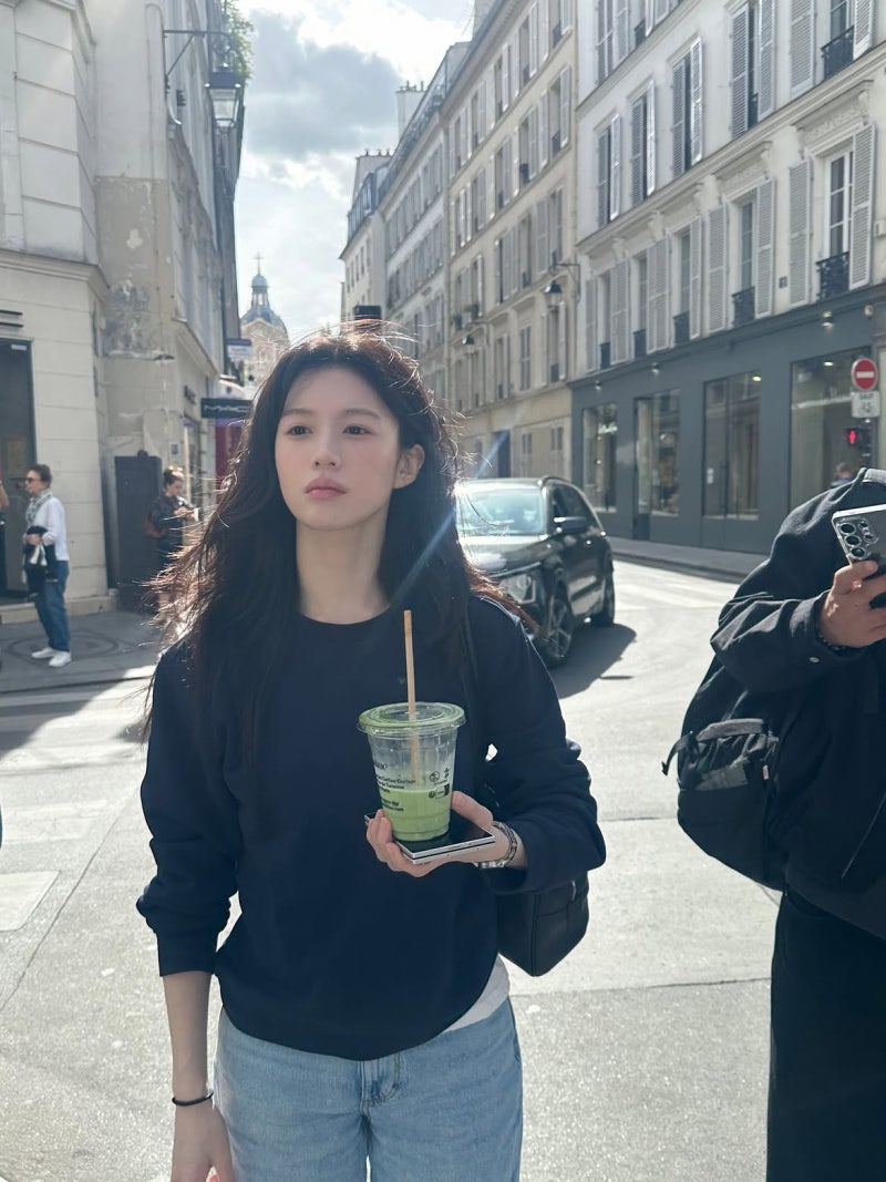 "파리에서 무슨 일?" 고윤정 인스타그램 근황, 뜻밖에 제대로 터진 비주얼