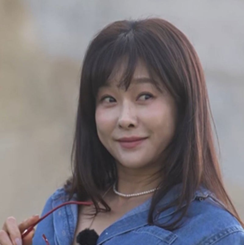 9월 23일 SNS에 영상 올린 현영, "저 몇 살 같아 보여요?"라고 물은 진짜 이유