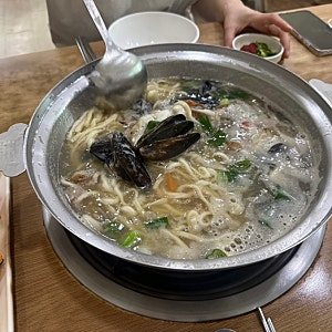 [천안맛집] 국물이 깔끔,시원한 칼국수 맛집/원성동 궁전해물칼국수 본점