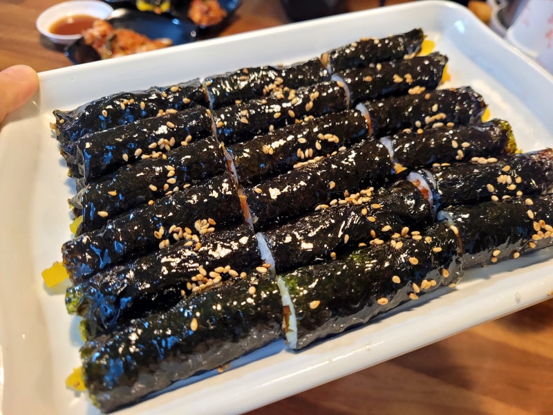 부산 송정 맛집 꼬마당근김밥과 왕칼국수가 맛있는 광어골 왕칼국수