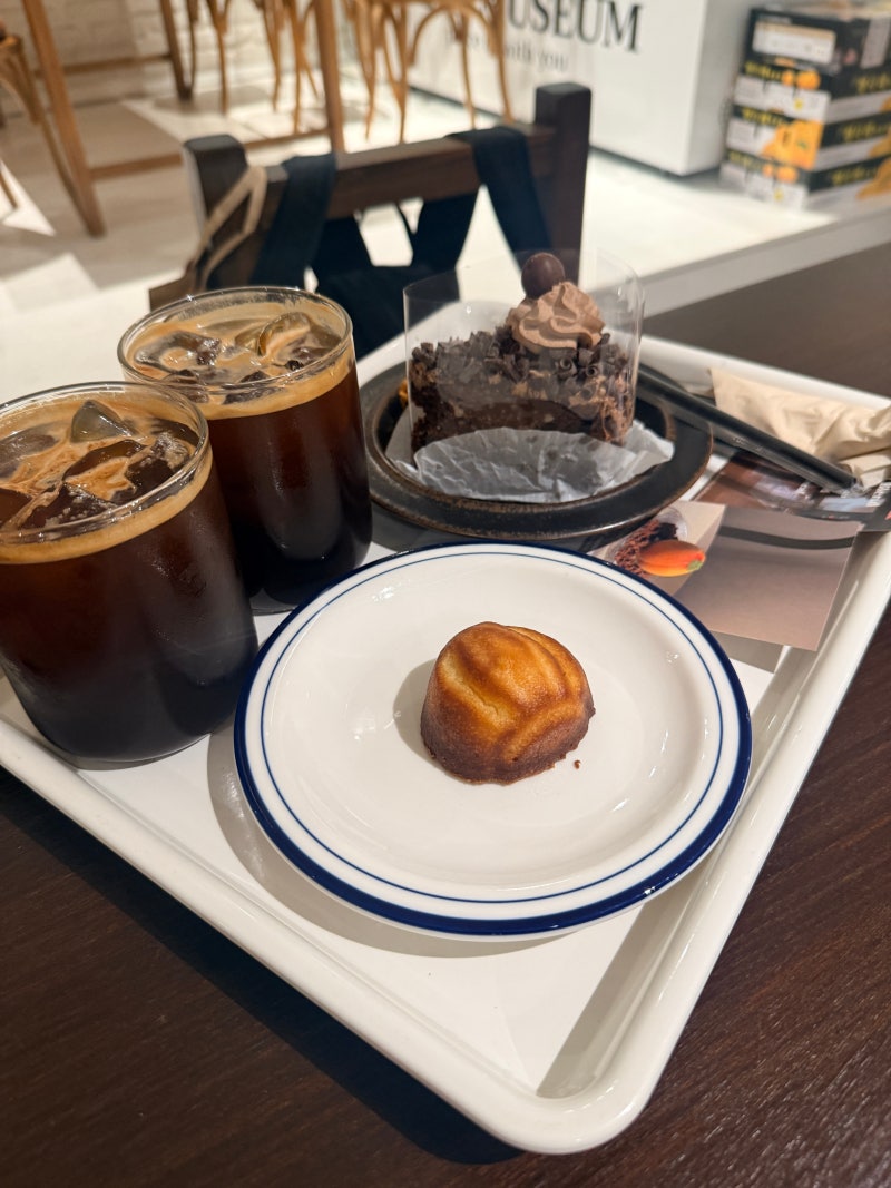 청라 카페 도프뮤지엄 주차 편하고 넓었던 디저트 카페