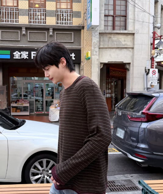변우석 대만 팬미팅 후 야시장 투어, 목격담 이어진 추석 근황