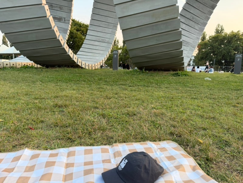 Ichon Hangang Park Picnic Review | 7 Minutes from Ichon Station! A Great Hangang Park for a Sunny Day
