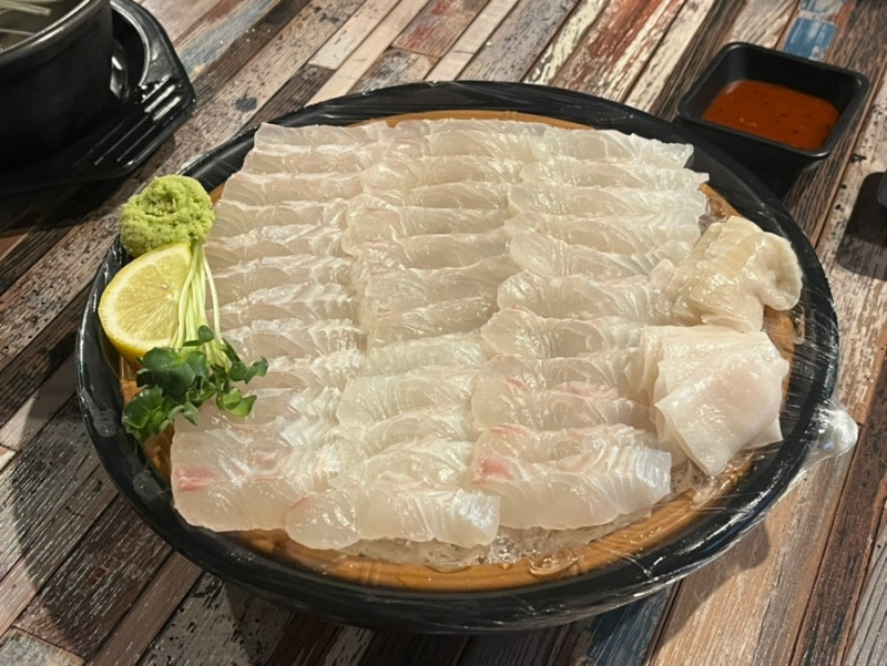 목포 현지인 맛집 평화수산, 두툼한데 쫄깃한 회...! 식감 미쳤다✨