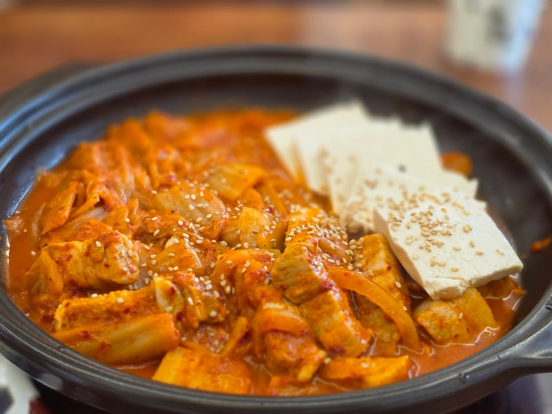 [서울관악] 관악구 신림역 맛집 한식이 생각날 땐 '무궁김치찜'
