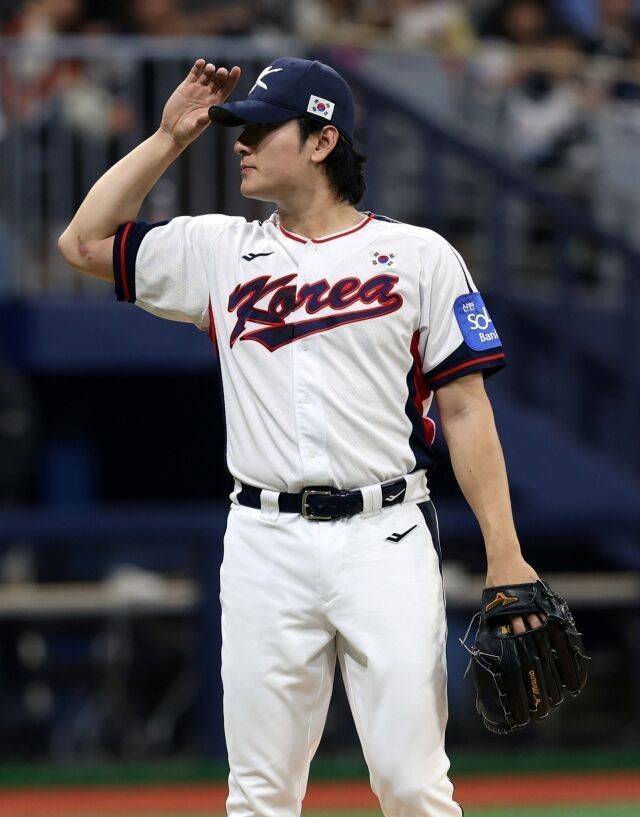 '이제는 국가대표 1선발이다’ 무임승차 논란에서 금메달의 일등공신이 된, 곽빈(KBO)