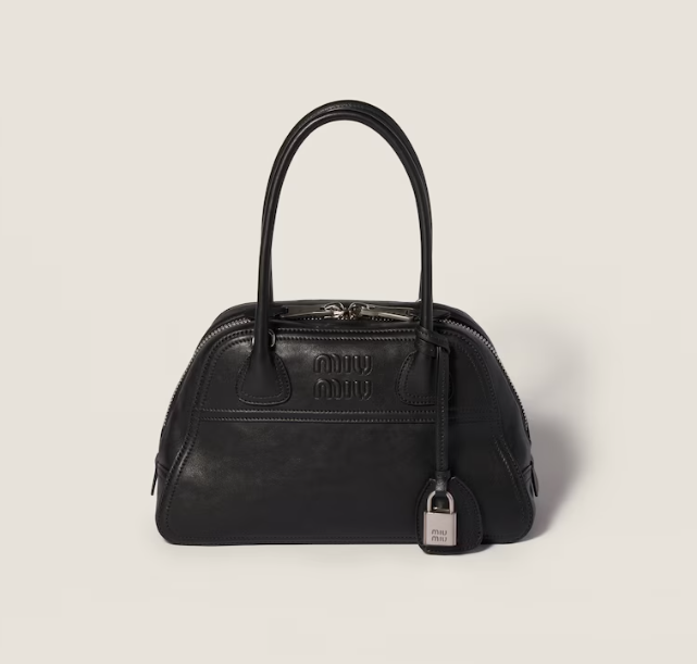 미우미우 (Miumiu) 26년 신상 비방 나파 가죽백, 500만원대 볼링백의 묘한 느낌!