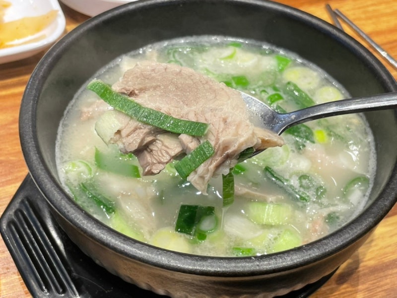 [맛집] 부산역 로컬 맛집 : 영동밀면&돼지국밥 부산역사점