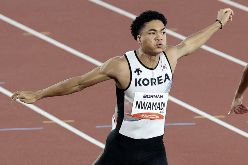 [아시안게임] 조엘진 200m 예선 중도 포기…다리 근육 경련, 계주 출전 위해 회복 집중