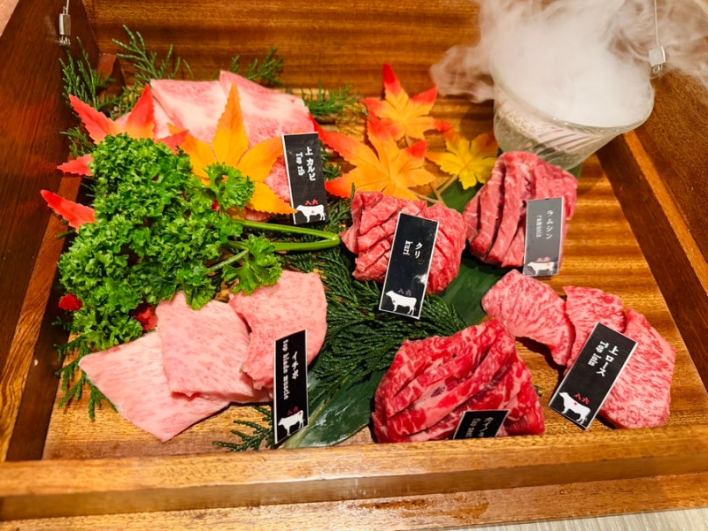 오사카 난바야끼니꾸 맛집 하치로쿠잇토규 焼肉 八六一頭牛 일본 소고기 차원이달라