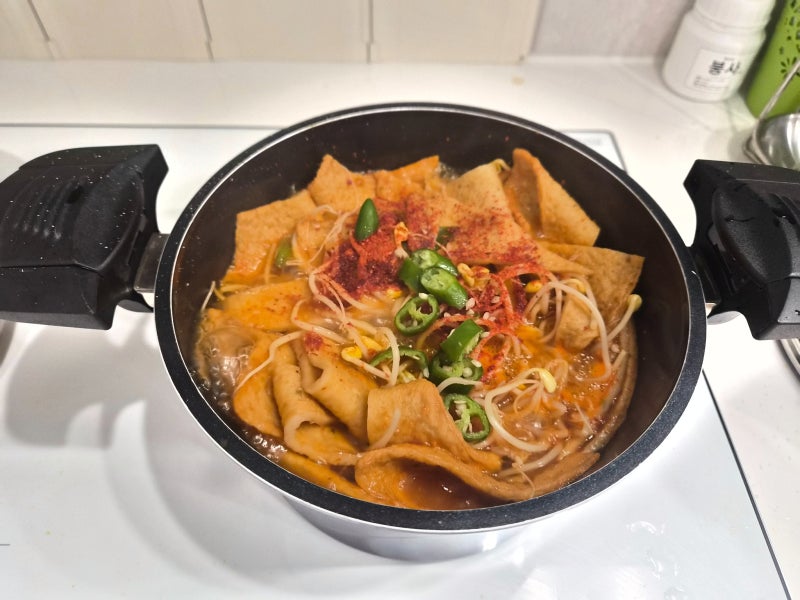 명절 음식 느끼할 때 김치오뎅콩나물국｜칼칼하게 끓이고 우동사리까지