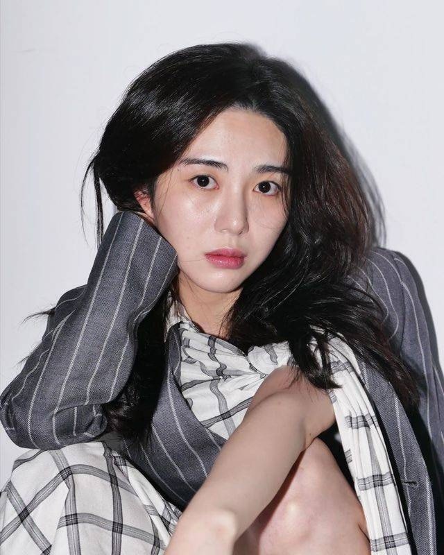 "권민아, 경찰 무시 발언 논란" 모친 위중 속 갈등의 전말