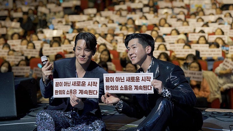 환희 브라이언 8년 만에 플라이 투 더 스카이 완전체 컴백