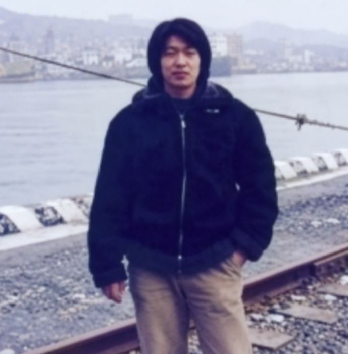 "LG전자 대우조선해양 거쳐..." 오징어 게임 세계적 스타가 된 부산대 출신 연예인