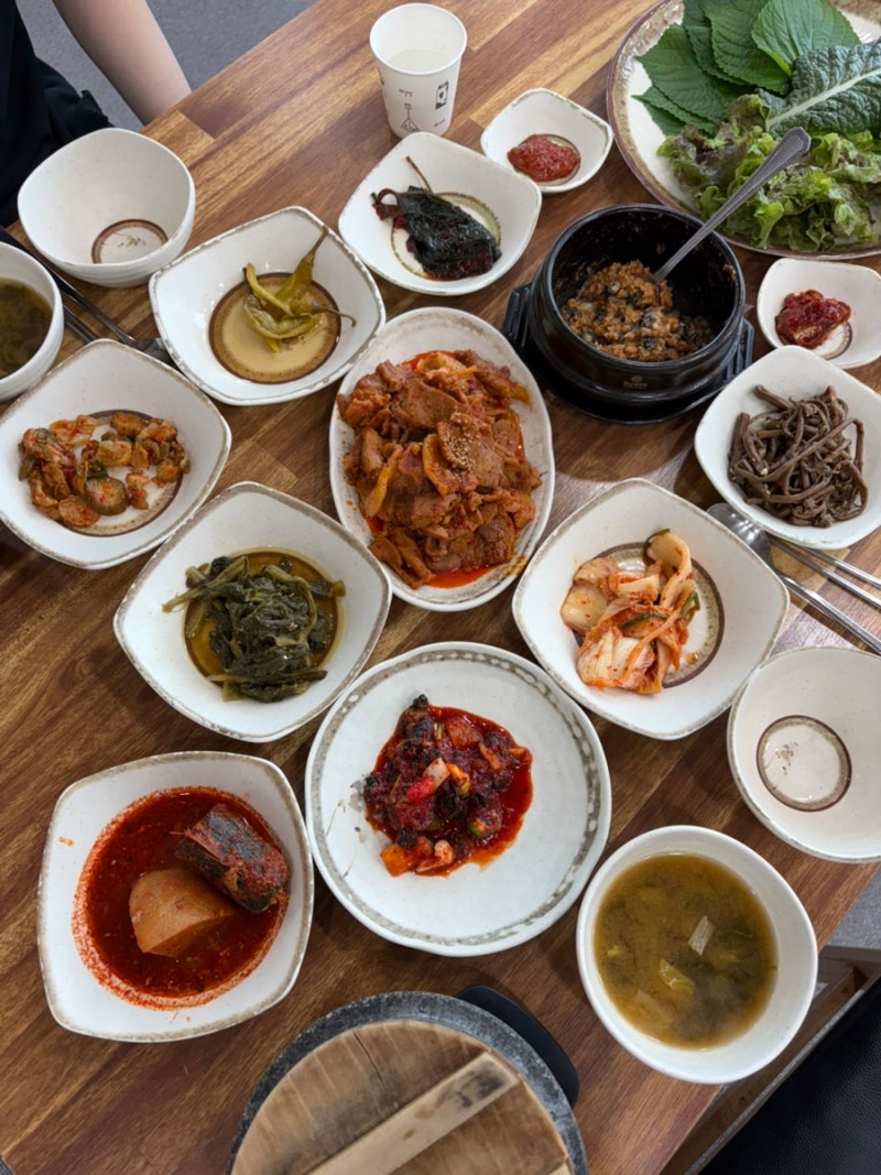 [영종도 맛집] 해송쌈밥 ㅣ 을왕리 근처 반찬 무한리필 우렁돌솥쌈밥 맛집