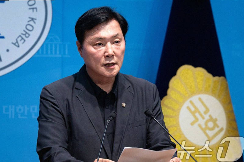 "저는 팬입니다" 배현진 의원이 박진영을 국감에 부른 진짜 속내
