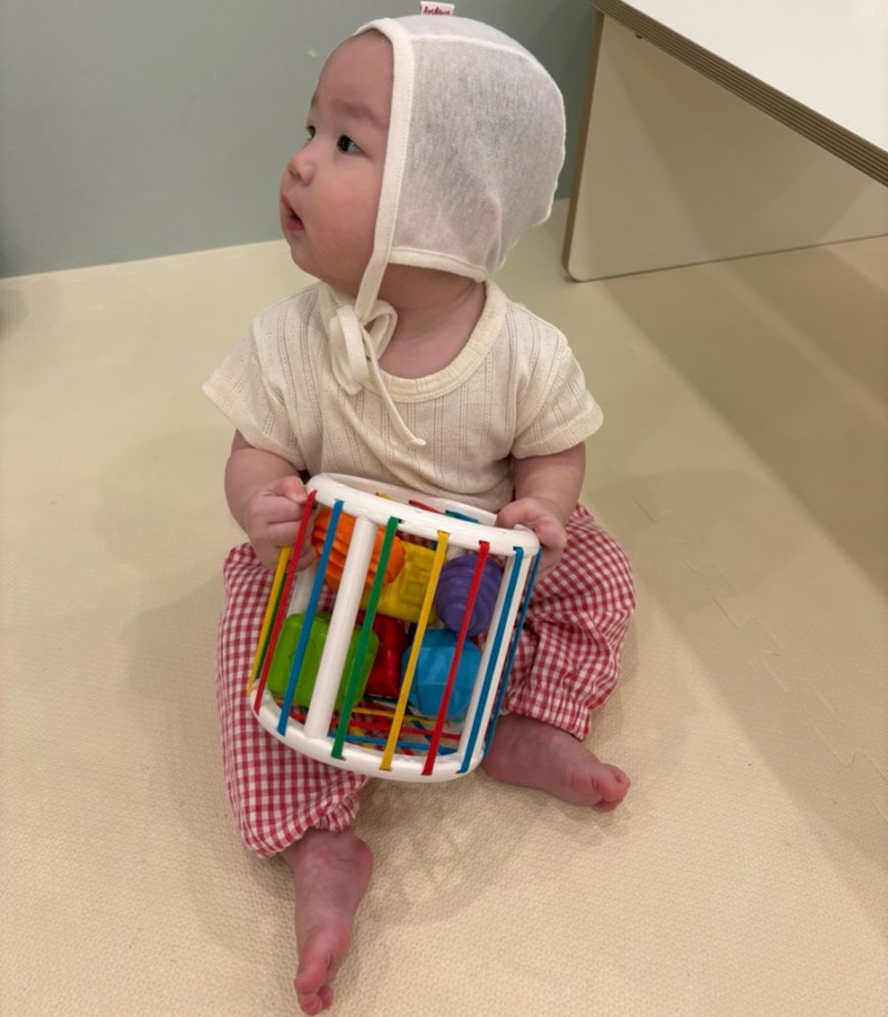 생후 9개월 아기발달 총정리(발달 순서·깨시변화·수유량·이유식·추천장난감·놀이추천)