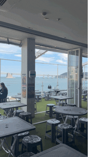 Busan Gwangalli, a restaurant with a great view of Gwangandaegyo Bridge, Gwangalli Beach Park X Sachel Yajeong, honest review of food and atmosphere