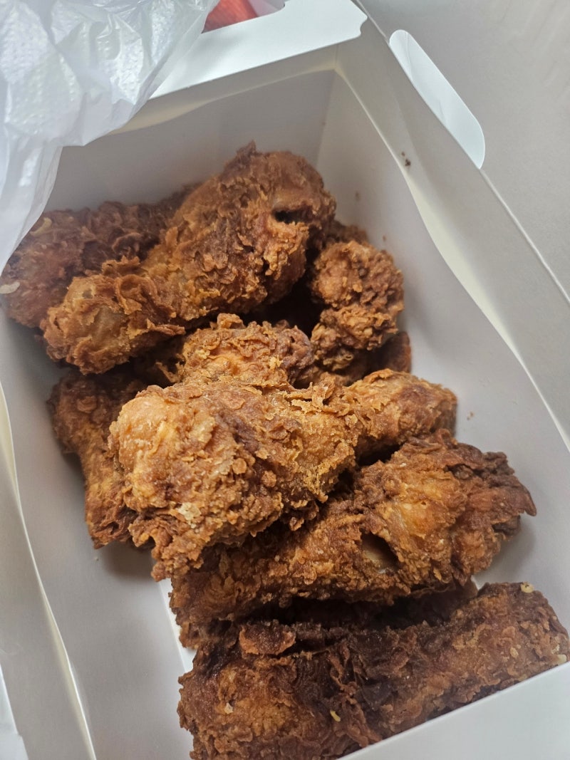 [회기 맛집] 회기에선 BHC치킨을 시키세요 핫후라이드콤보 미쳤따 (땡겨요로 매우 큰 할인 받....