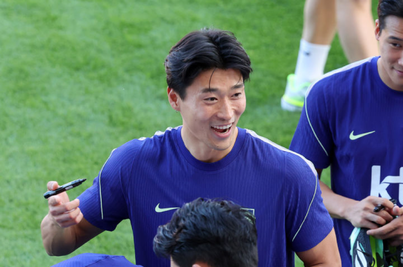 "이건 정말 아깝다" 조규성 27일 미트윌란 조기 복귀 확정, 모레노 감독과 의무팀 미팅 끝에 ....