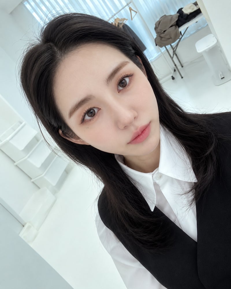 권민아 모친 심정지 기도 호소 친언니 연락두절에 분노 AOA 지민 또 저격 논란