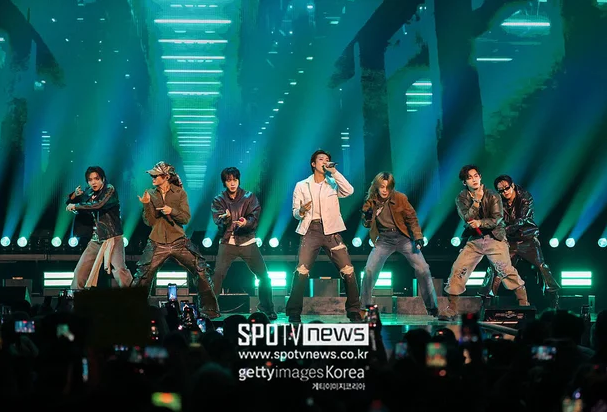 그래미 보이콧한 방탄소년단, 'MTV VMA' 대상 품었다…'올해의 노래' 수상