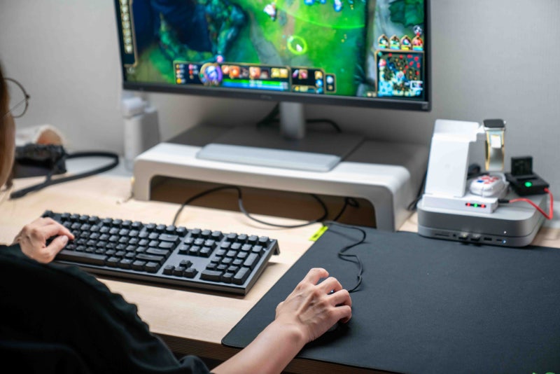 게이밍책상에 잘 어울리는 RAZER GIGANTUS V2 Pro Balance 마우스패드 1개월 사용 후기
