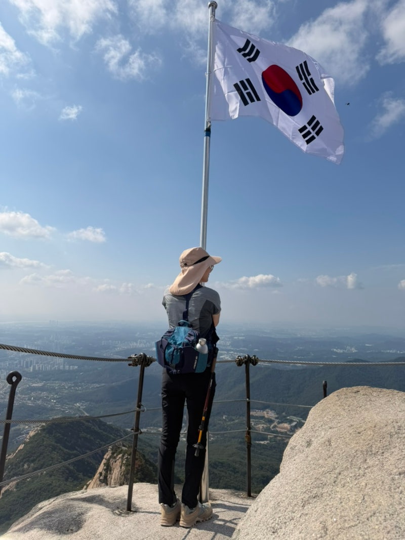 등산 초보의 북한산 백운대 최단거리 완등 상세후기! 주차 등산장비 무료대여 단풍 정상석웨....
