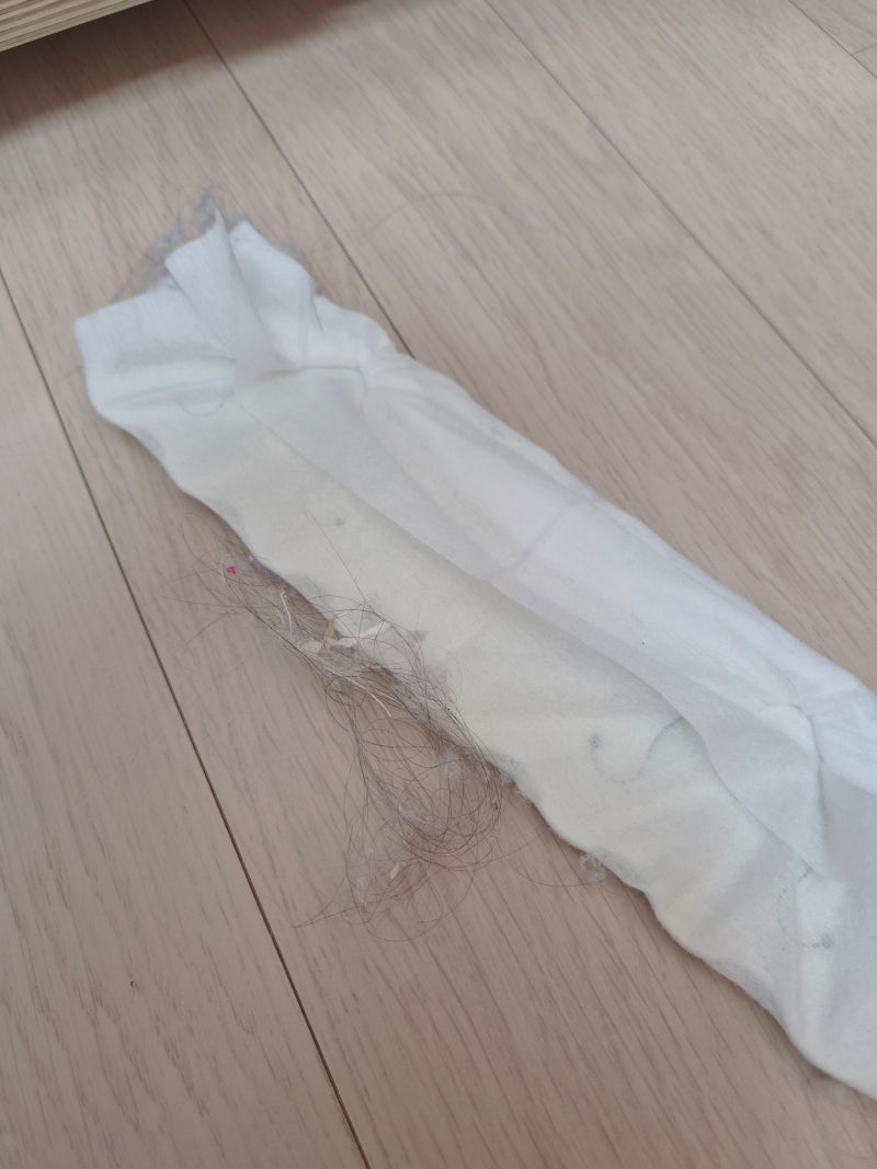 다이소 추천템 2천원, 청소기 못 들어가는 틈새에 바로 이거!