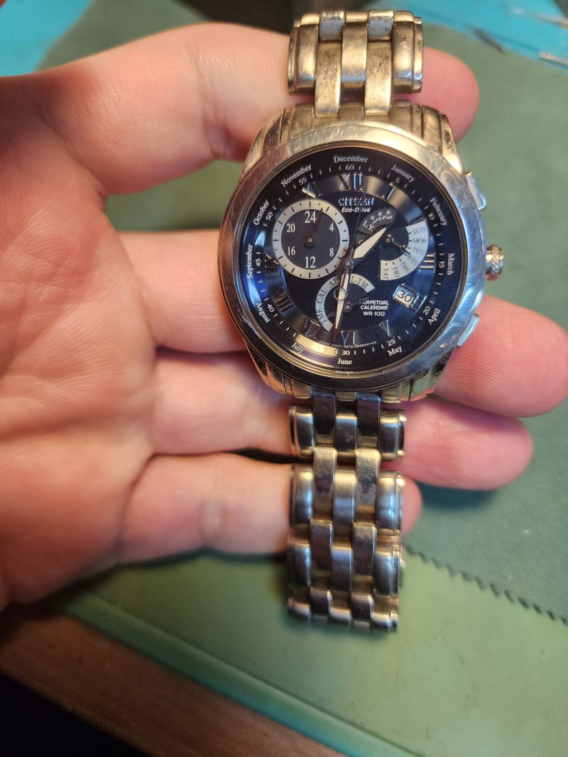 시티즌 에코드라이브 CITIZEN ECO DRIVE 시계 충전용 배터리 당일 교체 셋팅 시계줄 핀 제작수리 ....