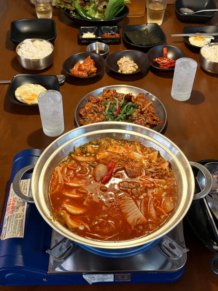 광안리 가성비 맛집 광안김치전골 두루치기 세트가 11000원 혼밥 가능