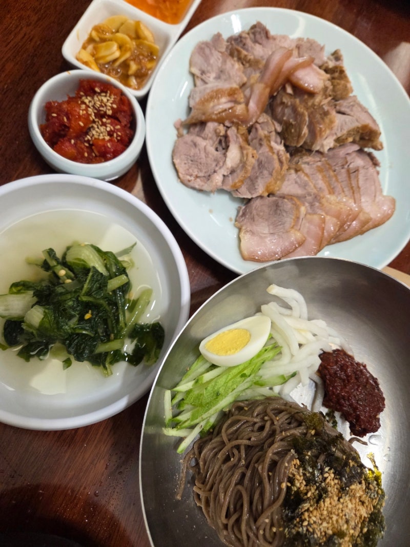 수원 막국수 가족모임 하기 좋은 대궐막국수 수원직영점