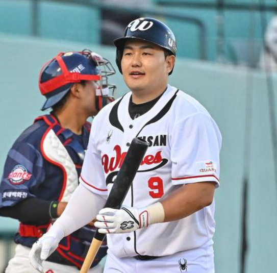 "빅리거가 신인이라니" KT 최지만 전체 15순위 선택 이유는? 내년 타선의 변수가 커졌습니다.