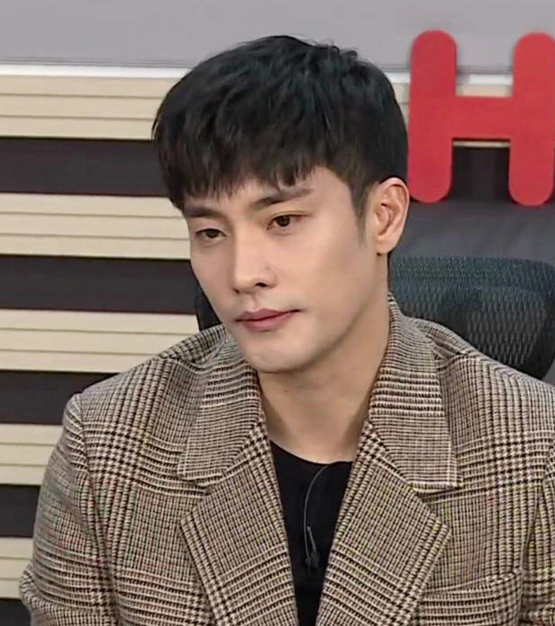 “집게 먹방·땀 털기” 논란 후 뜸했던 성훈…이번엔 ‘차가운 재벌 2세’로 돌아온다