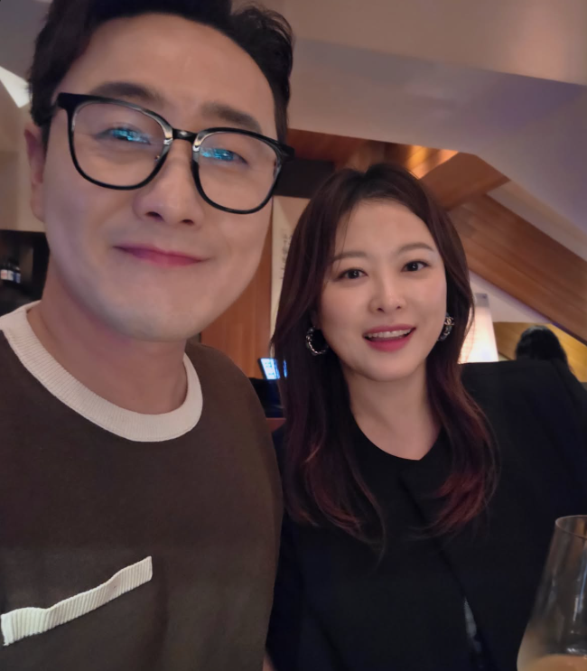 심진화 맞아? 다이어트 후 날렵해진 턱선, 15년 차 부부의 근황