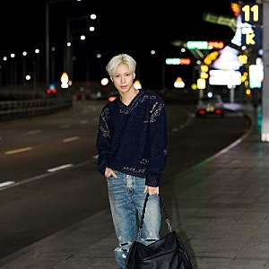 태민 ‘메종 마르지엘라’ 패션쇼 공항패션