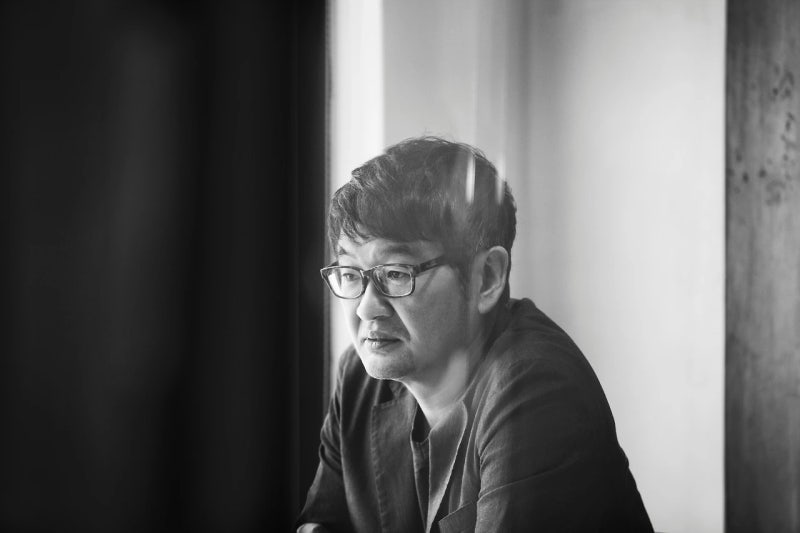 1점 vs 10점, 평점 극과극인데… '암살자들' 결국 130만 넘긴 이유